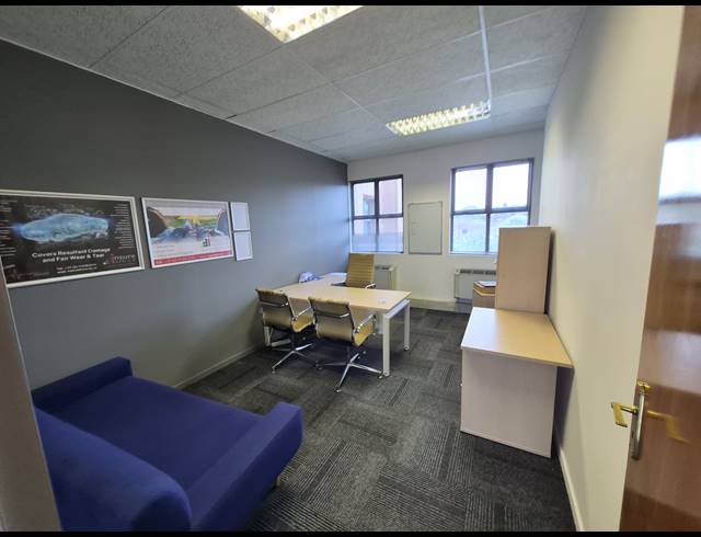 584M² OFFICE TO LET IN BRUMA